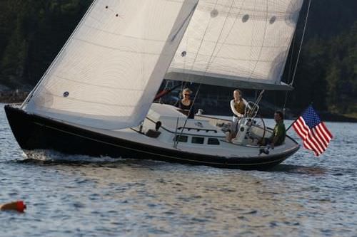 日间游览帆船 - M36 - Morris Yachts - 1舱 / 中央驾驶舱 / 碳纤桅杆