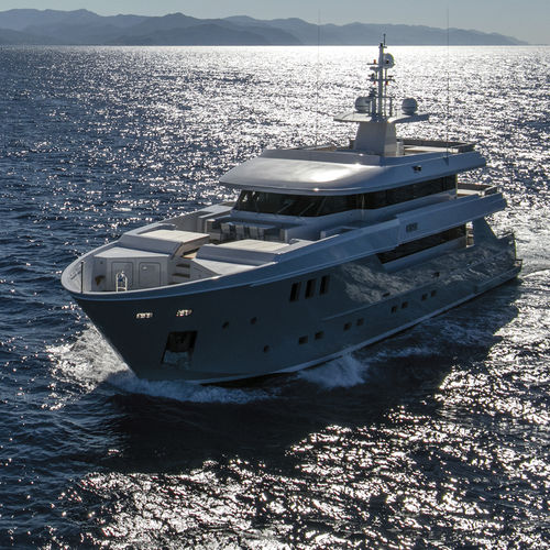 巡游超级游艇 - 115' SD ELEGANT  - Otam - 传统型 / 舵手室 / 5舱