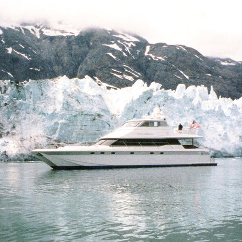 机动双体游艇 - NORTHSTAR - Warwick Yacht Design - 巡游 / 封闭飞桥 / 滑行船身