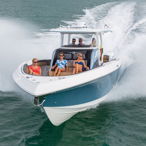 舷外敞开艇 - 43NX  - Fountain Powerboats - 三引擎 / 中央控制台 / 潜水