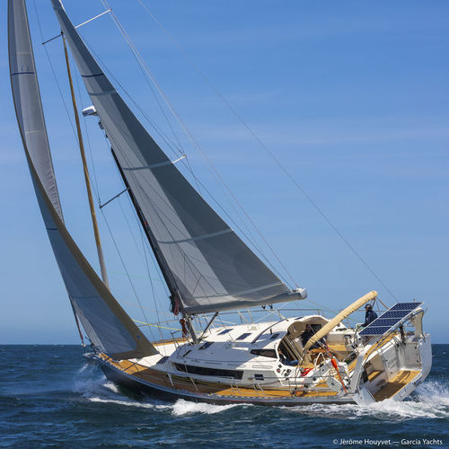 远洋巡游帆船游艇 - Garcia Exploration 52 - Garcia Yachts - 甲板会客区
