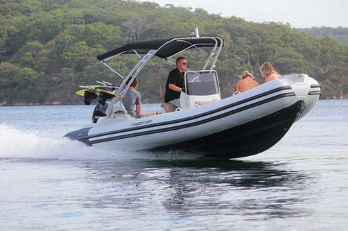 舷外充气艇 - Predator 650 Touring - ITALBOATS - 半硬式 / 开放式 / 中央控制台