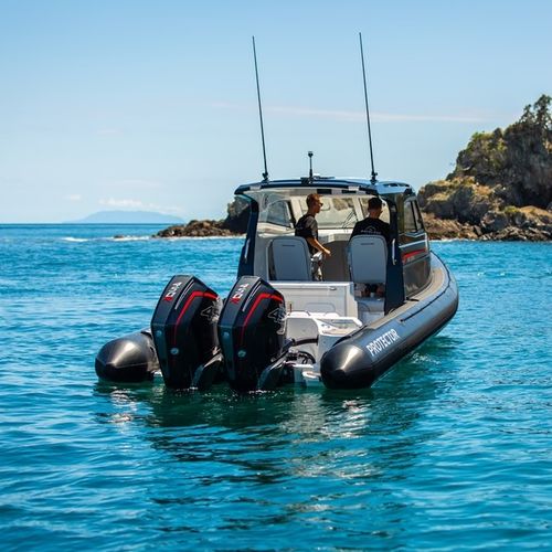 舷外充气艇 - 330 TARGA - Rayglass Boats - 双引擎 / 半硬式 / 封闭式驾驶舱
