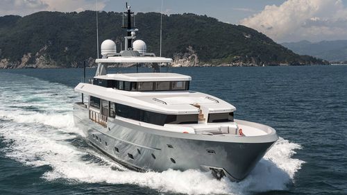 巡游超级游艇 - M/Y FOAM - Admiral yachts - 飞桥 / 高台驾驶室 / 4舱