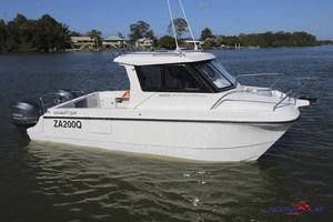 双体Walkaround艇 - 2400 - Noosa Cat Australia - 舷外 / 双引擎 / 带驾驶室