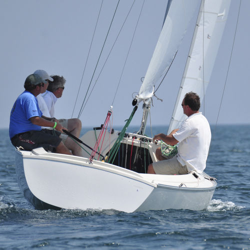 统一设计组别帆船 - SONAR - Rondar Raceboats