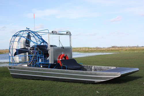 私人风扇艇 - 2013 - (15'6" X 8') - Diamond Back Airboats