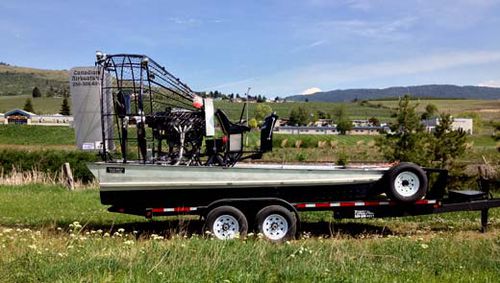 私人风扇艇 - 19X8 SSCR AVATAR - Canadian Airboats