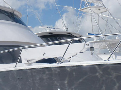 游艇吊艇架 - HMC SERIES - Nautical Structures - 液压 / 伸缩 / 旋转