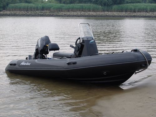 舷外充气艇 - Vesta V-380 - Adventure Inflatable boats - 半硬式 / 中央控制台 / 开放式