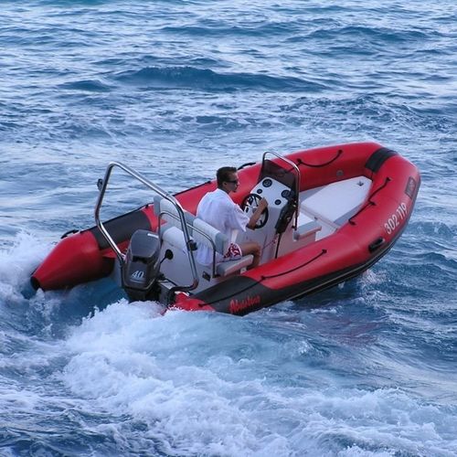 舷外充气艇 - Vesta V-450 - Adventure Inflatable boats - 半硬式 / 中央控制台 / 开放式