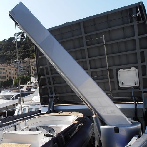 游艇起重机 - Cramm Yachting Systems BV - 甲板 / 船只搬运 / 用于附属船下水