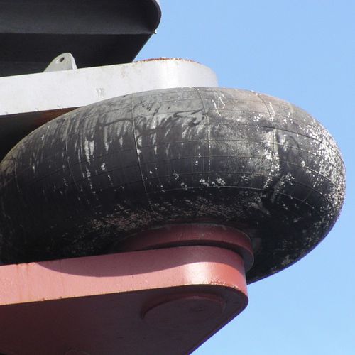 港口碰垫 - RF series - Trelleborg Marine and Infrastructure - 船舶 / 码头 / 轮子