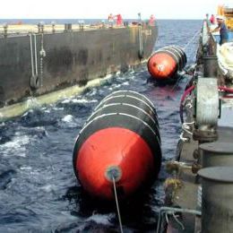 港口碰垫 - Pneumatic fenders - Trelleborg Marine and Infrastructure - 码头 / 圆柱形 / 充气