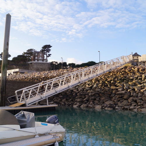 浮桥舷梯 - Poralu Marine - 带有扶手