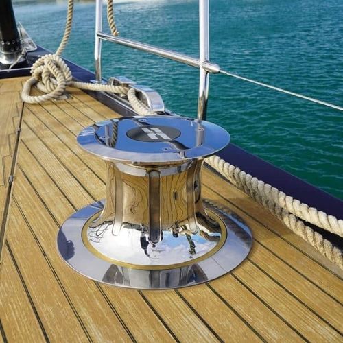 船舶立式绞盘 - 3711050 - Sanguineti Chiavari produzione articoli nautici s. - 航海 / 电动 / 液压
