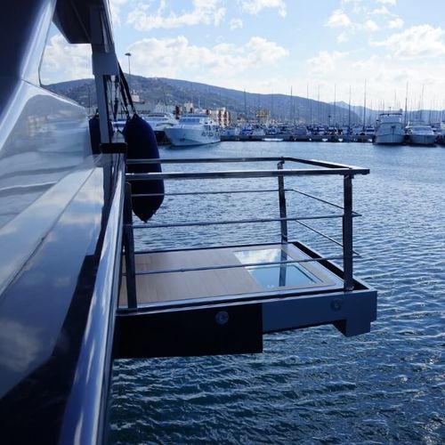 游艇扶手栏杆 - Sanguineti Chiavari produzione articoli nautici s.