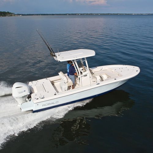 舷外海湾游艇 - 246 CAYMAN - Robalo - 中央控制台 / 钓鱼运动 / 最多容纳 9 人