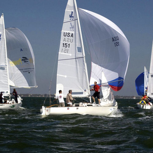 主帆 - Ullman Sails - 单一设计竞赛龙骨船 / 横缝 / Dacron®