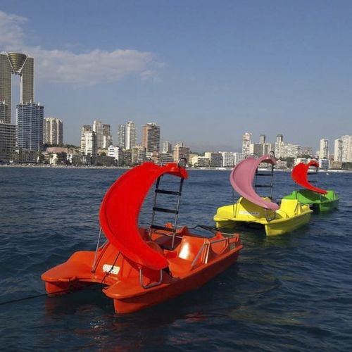 4人座脚踏船 - P4P - AVENTURAS AQUATICAS - LA NORIA - 带滑梯