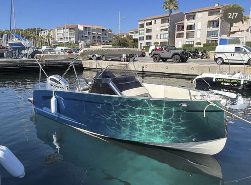 舷外舱房游艇 - 655 MATRIX - Moonday Yachts - 双引擎 / 滑行船身 / 开放式