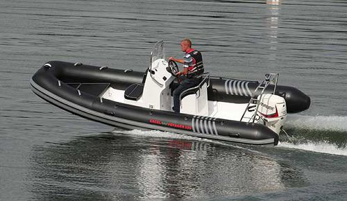 舷外充气艇 - VOYAGER SR520 - Excel Inflatables - 半硬式 / 中央控制台 / 最多容纳 7 人