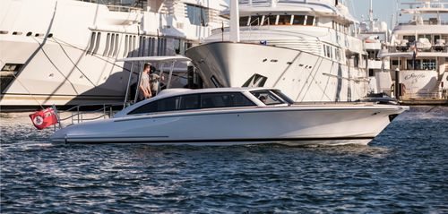 舷内游艇橡皮艇 - 11.4 AFT HELM  - Hodgdon Yachts - 单引擎 / 开放式 / 中央控制台