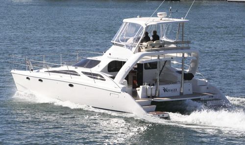 双体快艇 - V1270 Freedom - Voyager Catamarans - 舷内 / 飞桥 / 钓鱼运动