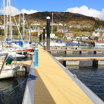 浮桥 - Inland and Coastal Marina Systems Ltd. - 系泊 / 用于海港 / 电镀钢
