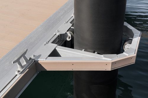 钢抱桩器 - Ronáutica Quality Marinas SLU - 浮桥