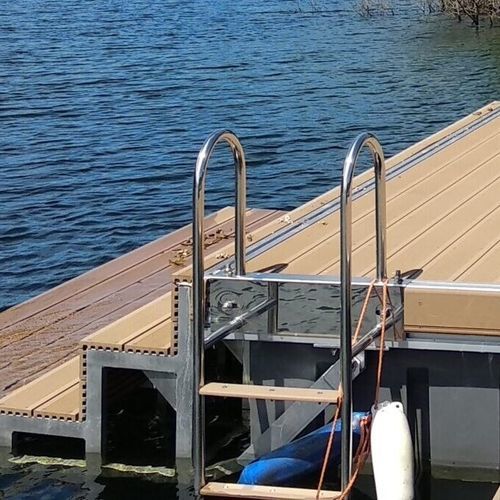 浮桥梯子 - Ronáutica Quality Marinas SLU - 固定式 / 安全