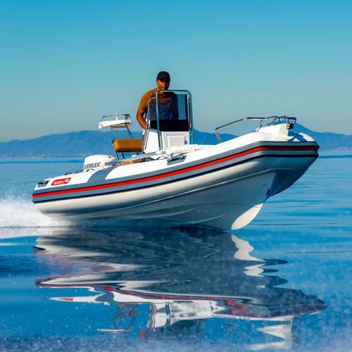 舷外充气艇 - 450 Pro - ESPADON CONCEPT - 半硬式 / 中央控制台 / 最多容纳 7 人