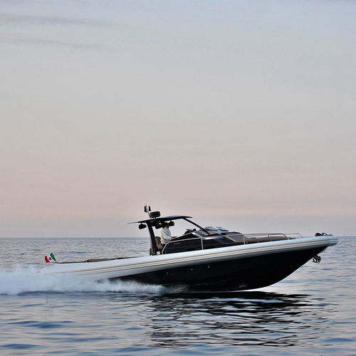 尾机驱动充气艇 - MX-14 CLASSIC  - Cantieri Magazzù - 柴油 / 双引擎 / RIB