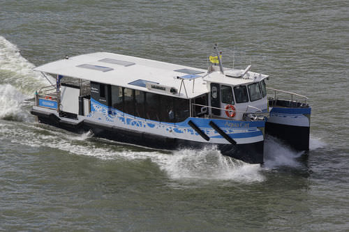 双体船载人渡轮 - AQUACAT  - H2X Yachts & Ships