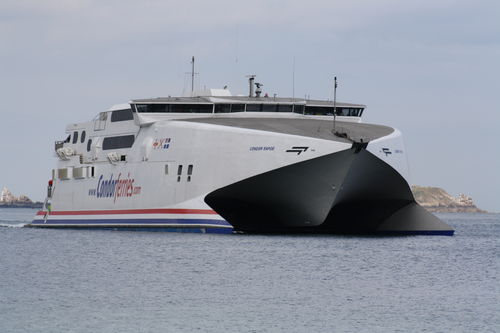 双体船载车渡轮 - INCAT HULL - INCAT - 高速