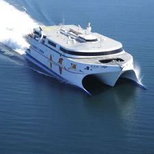 双体船载车渡轮 - Levante Jet - INCAT - 高速
