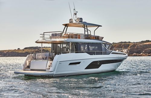 巡游机动游艇 - X60 - Prestige Yachts - 飞桥 / 舷内 / 3舱