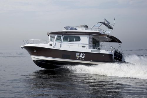 舷内快艇 - 42 - Linex-Boat Oy - 双引擎 / 飞桥 / 舵手室