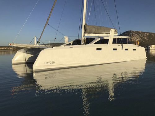 双体帆船 - Renegade, R5 - NOVA LUXE YACHTS - 巡游 / 3舱 / 封闭式驾驶舱