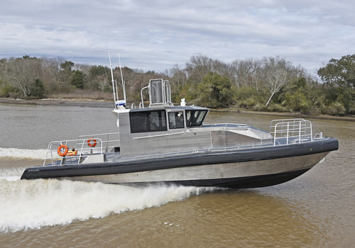 领航船专业船 - 45 DEFIANT - Metal Shark Aluminum Boats - 舷内喷水式推进器 / 柴油 / 铝制
