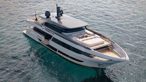 巡游超级游艇 - MAY - Van der Valk Shipyard - 舵手室 / 5舱 / 半排水体