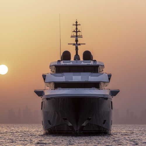 巡游巨型游艇 - 175 - Majesty Yachts - 高台驾驶室 / 复合材料 / 带泳池