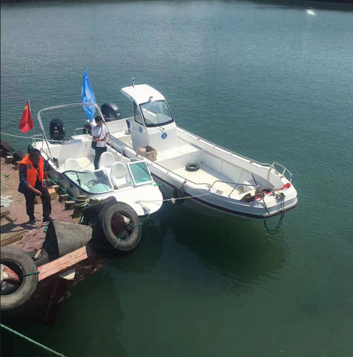舷外休闲钓鱼船 - FRP26F - Qingdao Lian Ya Boat Co.,Ltd. - 滑行船身 / 开放式 / 中央控制台