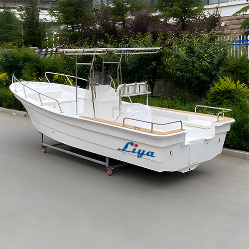 舷外敞开艇 - SW660-N - Qingdao Lian Ya Boat Co.,Ltd. - 双引擎 / 中央控制台 / 最多容纳 7 人