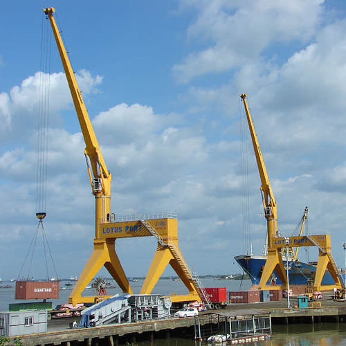 港口起重机 - TCC Series - Liebherr-International Deutschland - 带轨道 / 动臂式