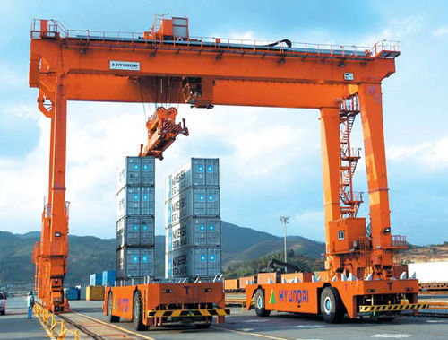 AGV无人搬运车 - Hyundai Samho Crane Division - 用于集装箱