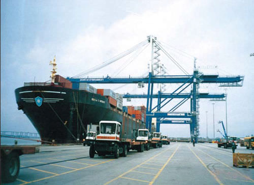 集装箱门式起重机 / 特超巴拿马型 - 65 LT - Hyundai Samho Crane Division