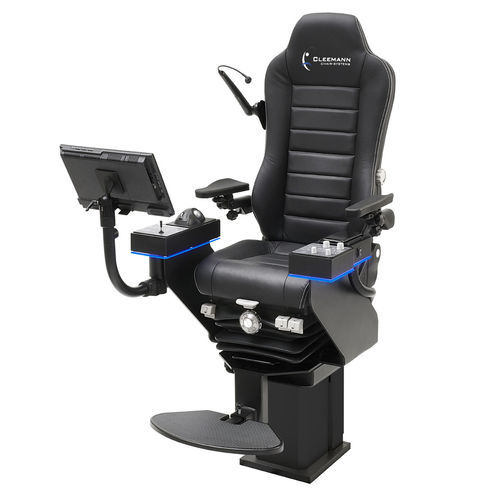 驾驶椅 - COMMANDER L  - Cleemann Chair-Systems - 船舶 / 带扶手 / 集成操控台