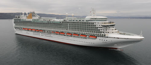 游轮 - AZURA - Fincantieri - Cantieri Navali Italiani