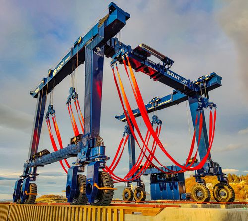 遥控船艇搬运机 - BL220TLA-90°RC - BOAT LIFT - 全轮转向 / 重载 / 带宽度可调横梁